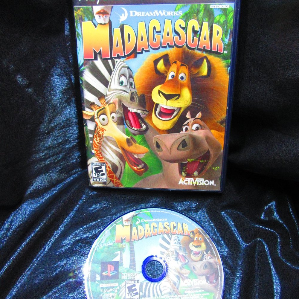 Madagascar (Sony PlayStation 2, 2005) Case & Game Only